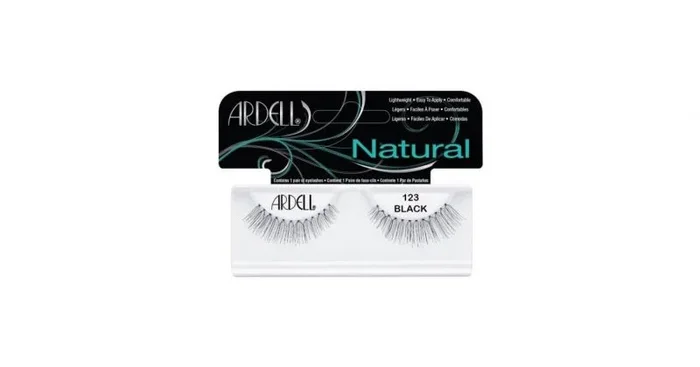 ARDELL Natural, Pestañas Postizas 123 Black, Ligeras – Fáciles de Aplicar – Cómodas, Contiene 1 Par de Pestañas – 1 Set