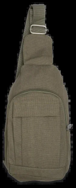 Bandolera Barbaric de color verde, material canvas, tamaño 17 x 32 x 7 cm, capacidad para 3 litros, cierre con cremallera y hebilla