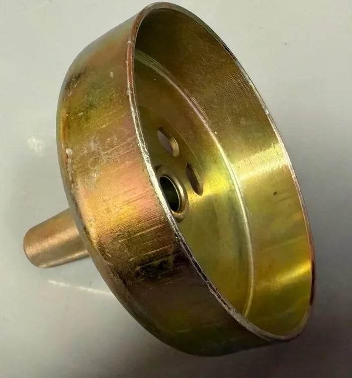 Cesta de embrague de 9 estrías para desbrozadora Awtools, modelos BC415 BC520 BC620, repuesto metálico resistente, transmisión segura y ajuste perfecto.