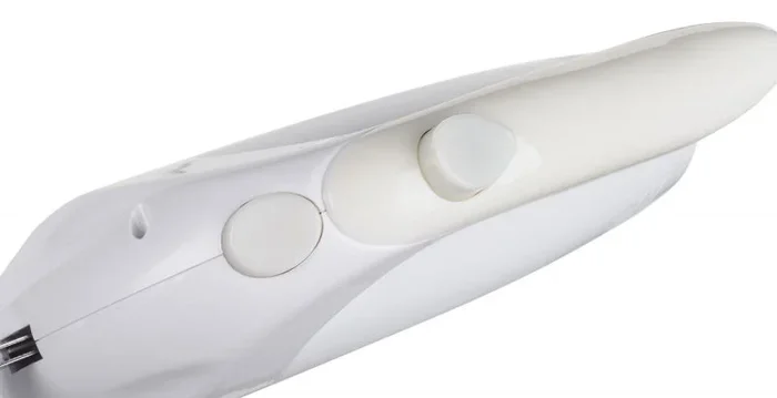 Clatronic EM 3062 – Cuchillo eléctrico dentado de acero inoxidable, 150 W, color blanco