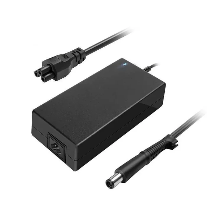 CoreParts MBXHP-AC0014 adaptador e inversor de corriente Interior 135 W Negro