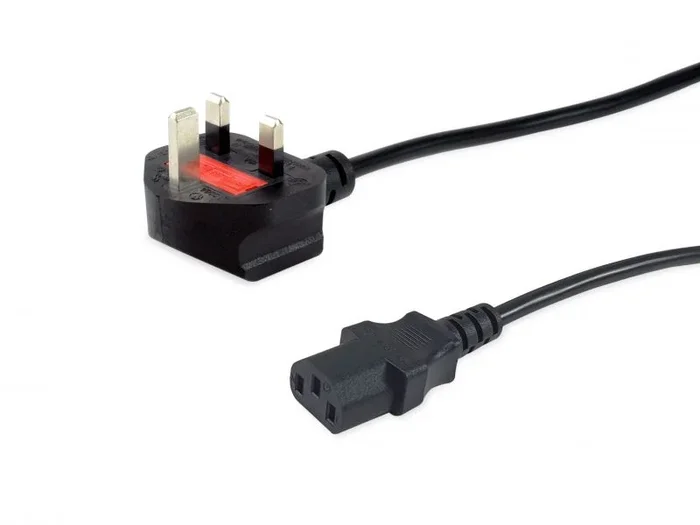 Equip 112303 cable de transmisión Negro IEC C13 BS 1363