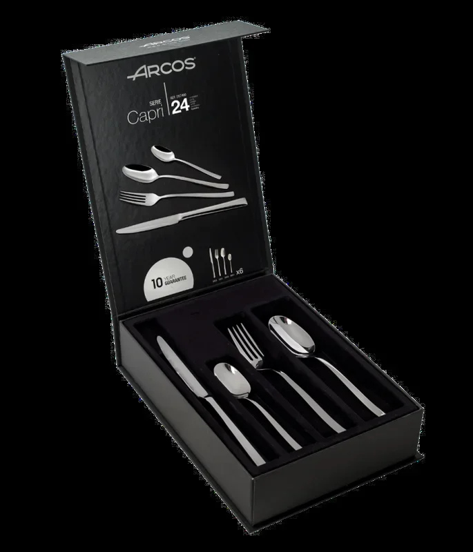 ESTUCHE 24 PIEZAS CAPRI – Cubertería de líneas rectas, con suaves curvaturas en el mango. Diseño actual y novedoso.