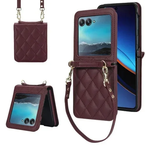 Estuche para Motorola Razr 40 con Textura Ultra Rómbica y Cordón Largo y Corto (Rojo Vino)