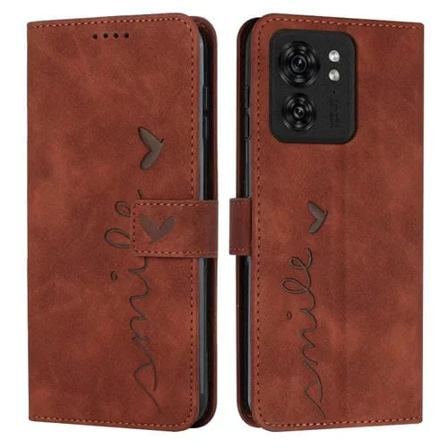 Funda de Cuero para Motorola Edge 40 Skin Feel con Patrón de Corazón (Marrón)