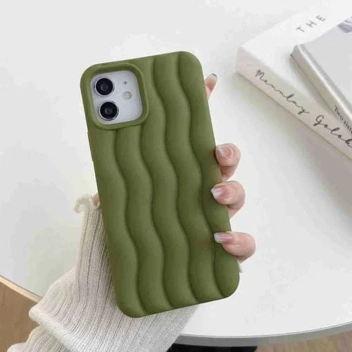 Funda para iPhone 13 Pro Skin Feel 3D Water Wave Texture (Verde Oliva)