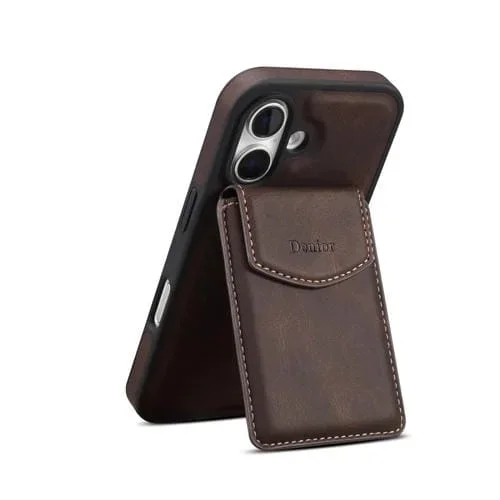 Funda para iPhone 16 Plus Denior D20 Skin Feel con Soporte Magsafe y Ranura para Tarjetas Desmontable (Marrón)