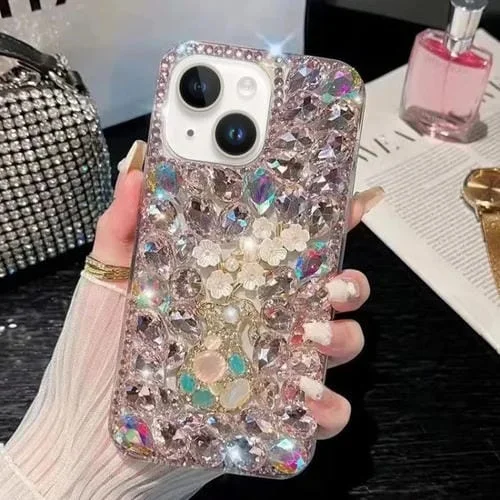 Funda para Teléfono iPhone 13 con Incrustaciones de Diamantes Hecha a Mano con Flor de Ciruelo (Rosa)