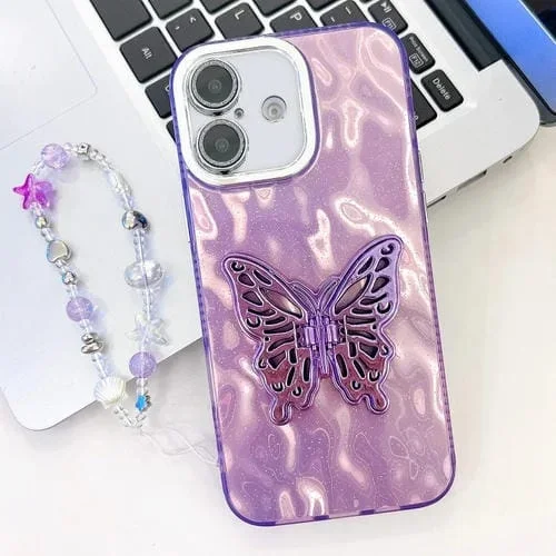 Funda para teléfono iPhone 16 con correa para muñeca textura Película Lente (Arrugas Moradas)