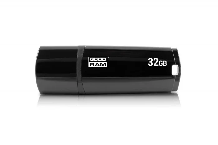 Goodram UMM3 unidad flash USB 32 GB USB tipo A 3.2 Gen 1 (3.1 Gen 1) Negro