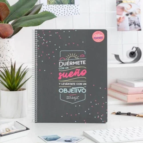 Libreta a4 tapa dura con espiral «duermete con un sueño y.» mr. wonderful