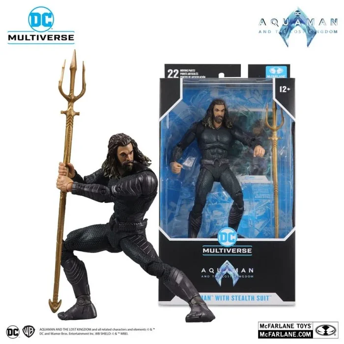 McFarlane Bandai DC Multiverse Figura de acción Aquaman – Rey de la Atlántida increíblemente detallado con Ultra articulación, Trident y Tarjeta de Arte TM15341