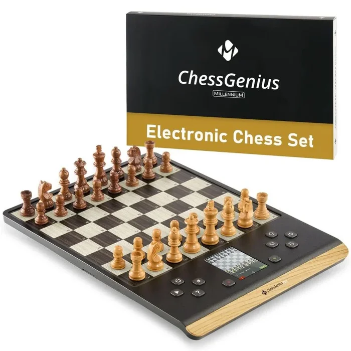 Millennium Ordenador de ajedrez ChessGenius Pro Wood Edition – Elegante Aspecto de Madera con Piezas de Madera auténtica, Ideal para Jugadores Aficionados con Funciones de Aprendizaje de IA