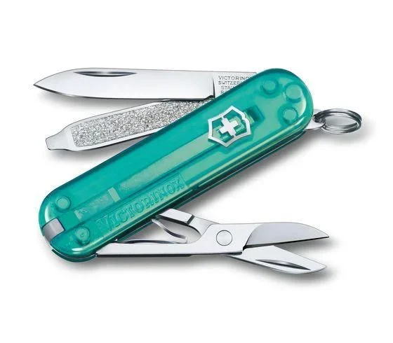 Navaja suiza de bolsillo Victorinox Classic SD, Color Tropical Surf. Cachas de ABS/Cellidor, Incluye tijeras, lima de uñas y un destornillador. 21 gr de peso. 0.6223.T24G.
