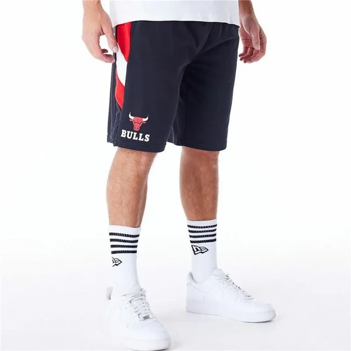 Pantalón Corto Deportivo New Era NBA Chicago Bulls Negro – Marca: New Era – EAN: 0198058839564 – Talla: M