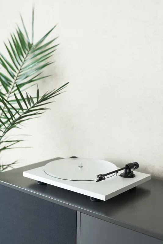 Pro-Ject Primary E Tocadiscos de tracción por correa Blanco