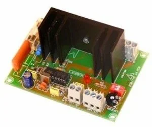 R13 Regulador Dia Y Noche 1500W