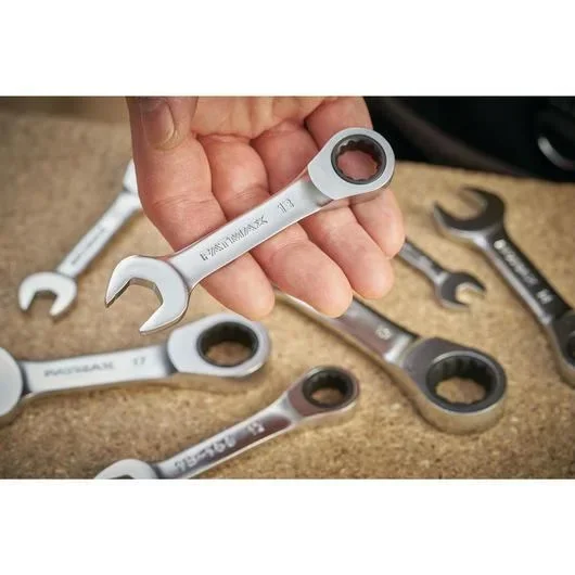 Stanley klucz plasko-oczkowy z grzechotka krotki 13mm
