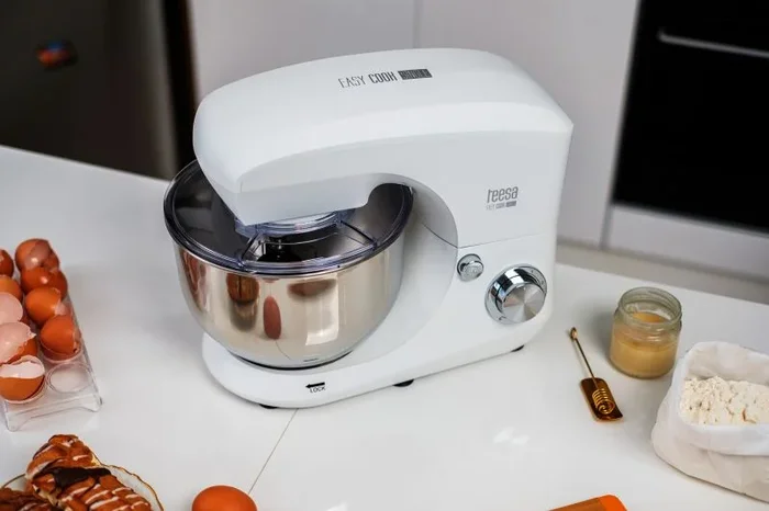 teesa TSA3545-W Easy Cook Single White-Robot de Cocina, Color Blanco, 1400 W, 1 Liter, 44 Decibeles, Acero Inoxidable